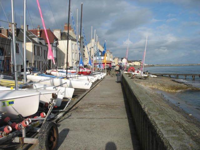 Chambres D'Hotes Les Pieris Grandcamp-Maisy Exterior foto